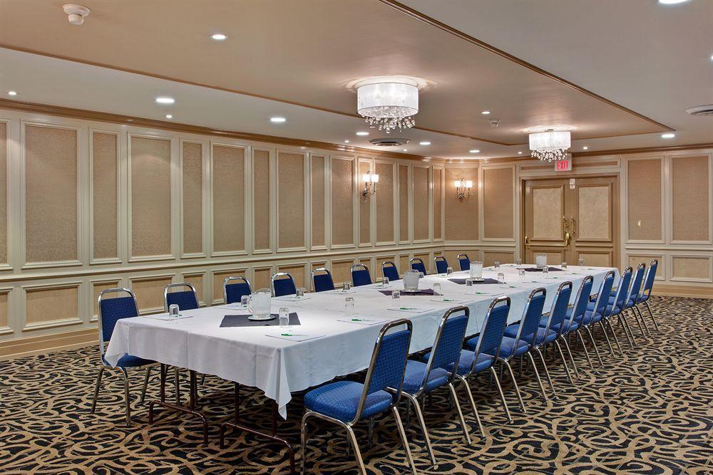 Holiday Inn Sudbury By Ihg Nhà hàng bức ảnh