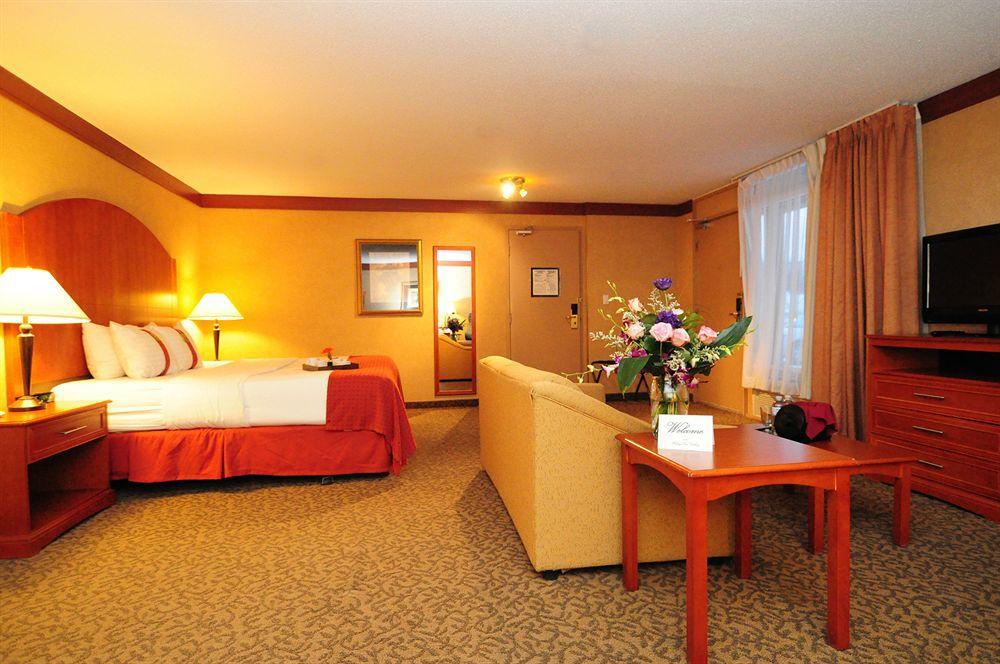Holiday Inn Sudbury By Ihg Ngoại thất bức ảnh