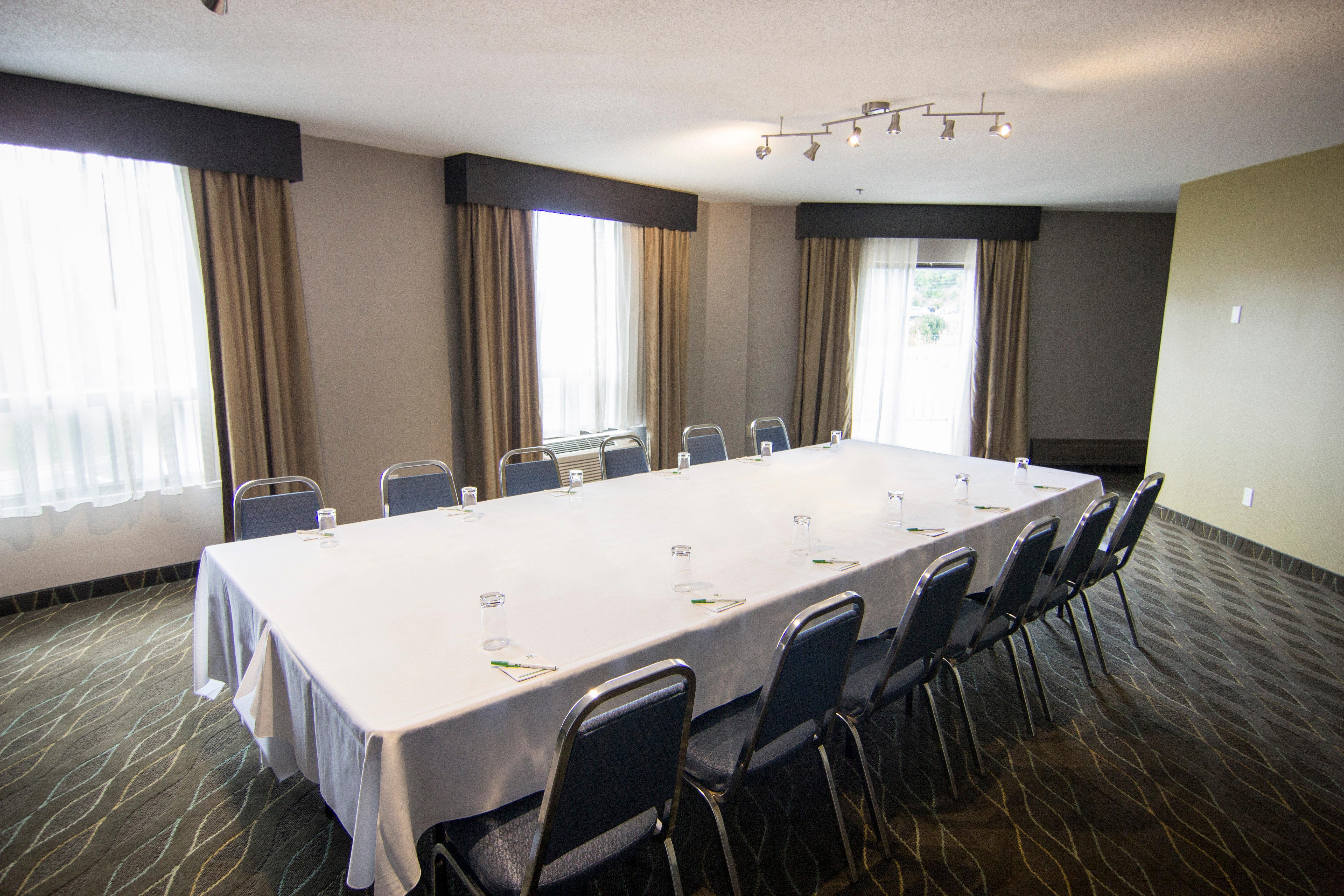 Holiday Inn Sudbury By Ihg Ngoại thất bức ảnh