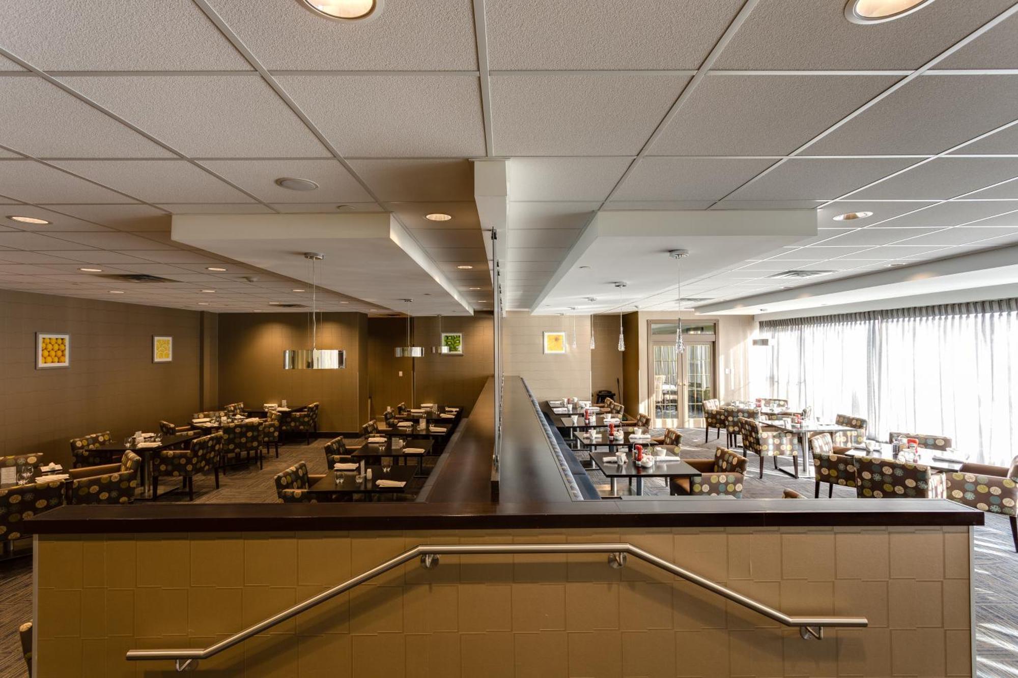 Holiday Inn Sudbury By Ihg Ngoại thất bức ảnh