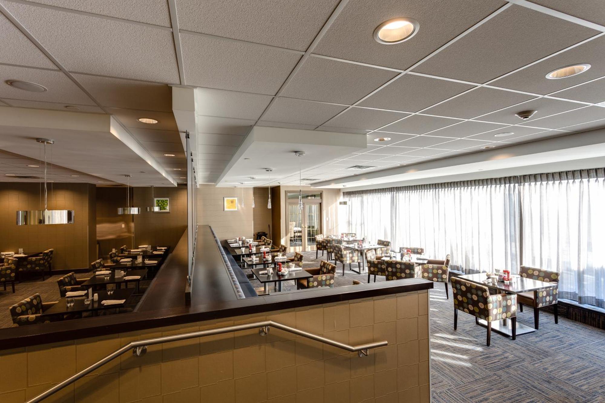 Holiday Inn Sudbury By Ihg Ngoại thất bức ảnh