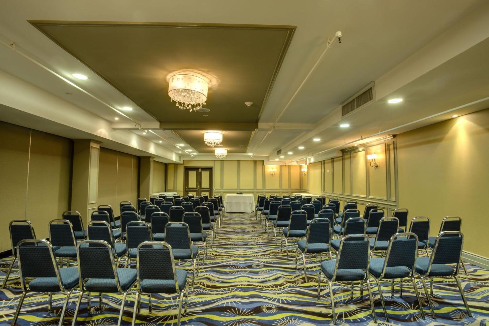 Holiday Inn Sudbury By Ihg Ngoại thất bức ảnh