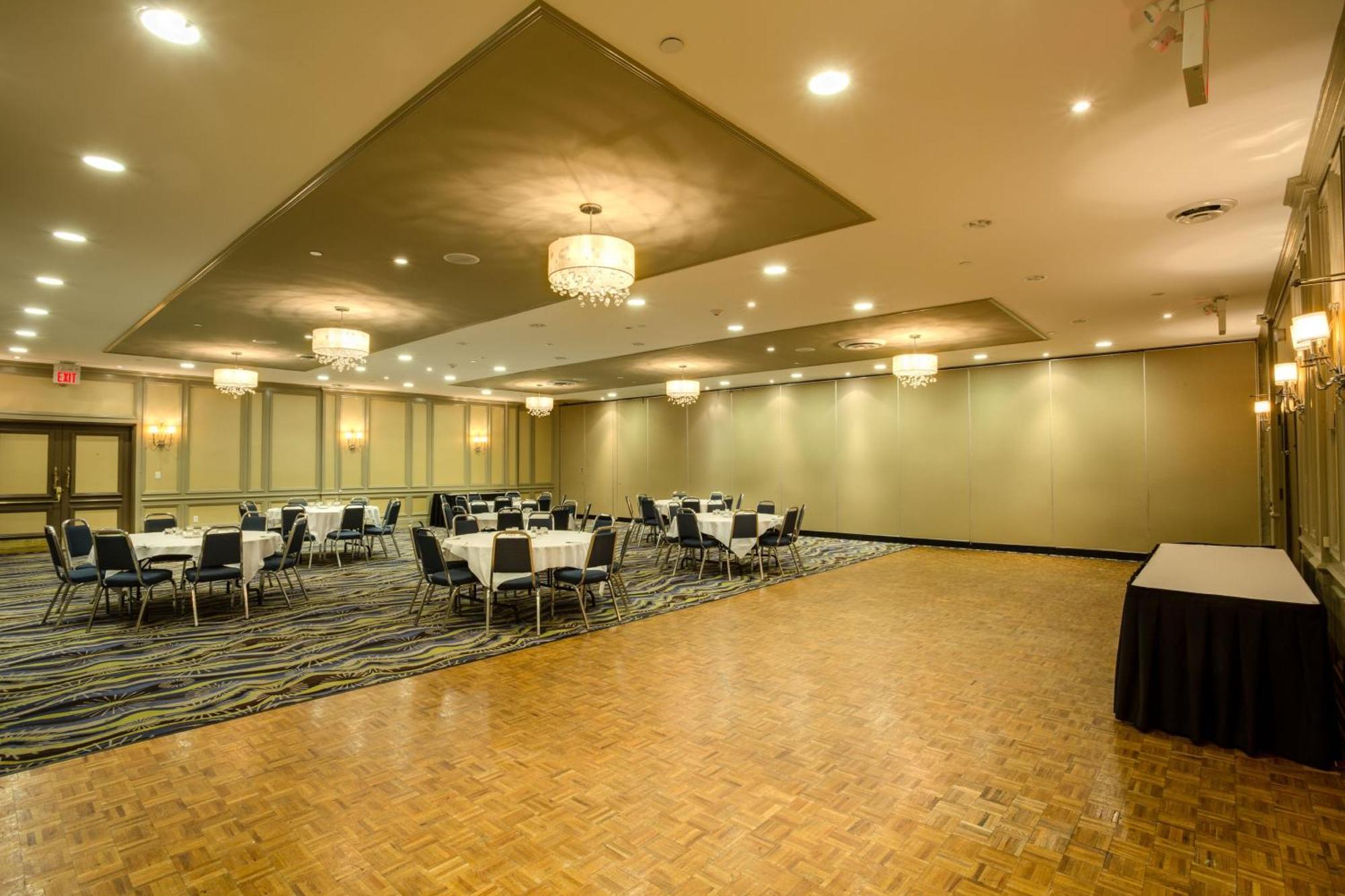Holiday Inn Sudbury By Ihg Ngoại thất bức ảnh