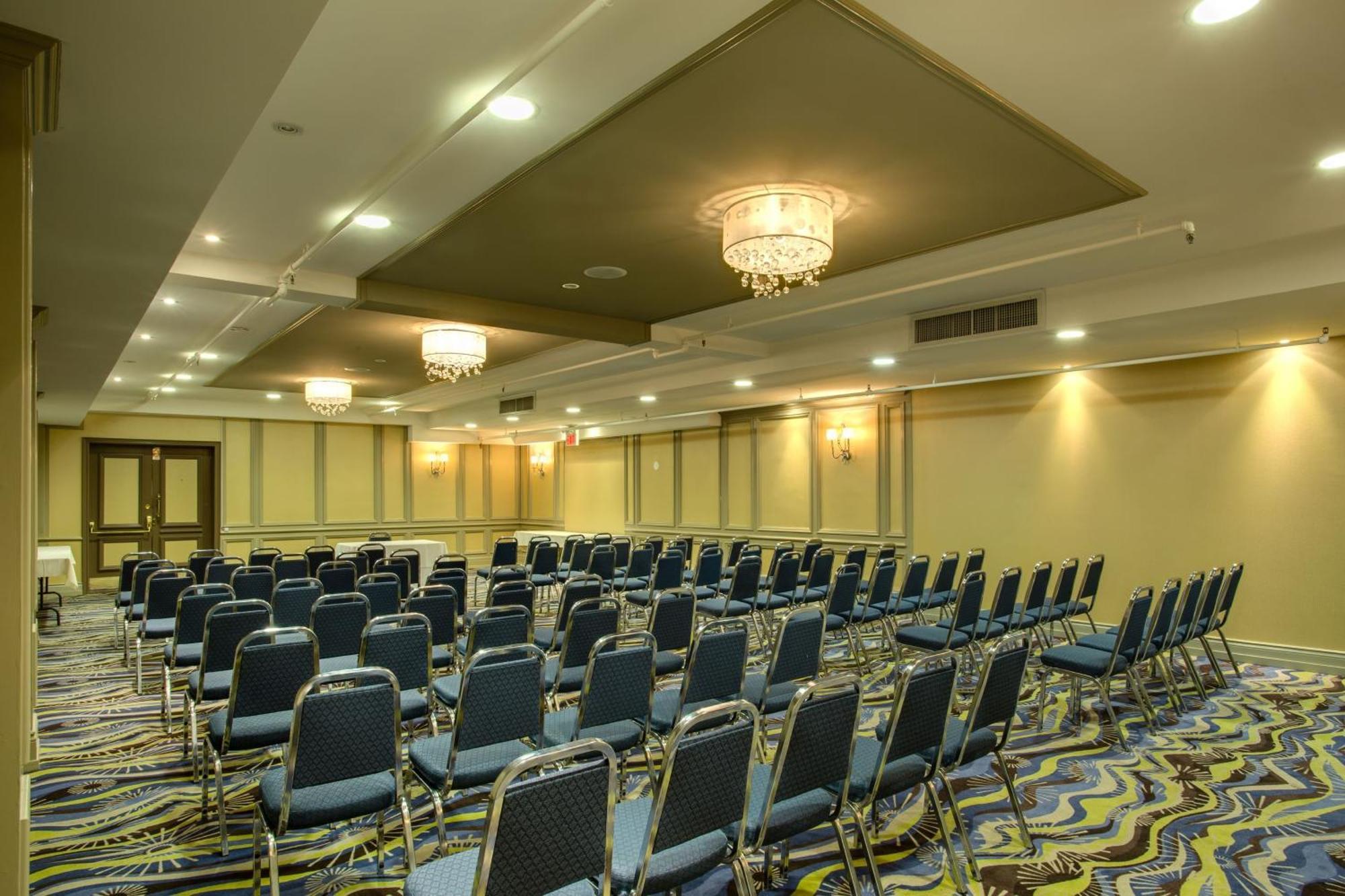 Holiday Inn Sudbury By Ihg Ngoại thất bức ảnh