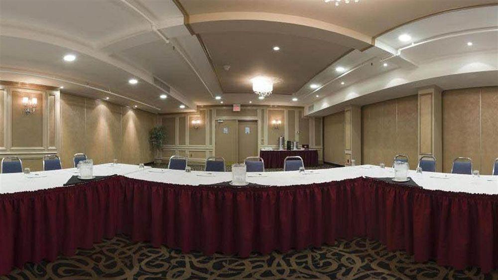 Holiday Inn Sudbury By Ihg Ngoại thất bức ảnh